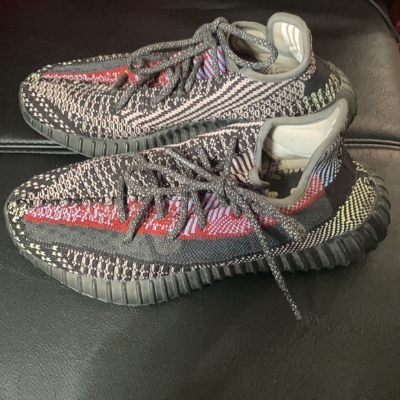 Yeezy 350 Yecheil Size 7 YZY - Picture 3 of 5